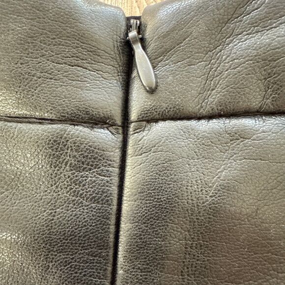 Truth By Republic Women’s Faux Leather Black Pleated Skirt - Size 6 - Picture 6 of 6